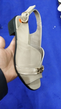 151944 Женские кожаные босоножки Topas™ оптом от производителя обуви 151944