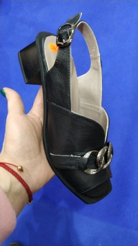 151943 Женские кожаные босоножки Topas™ оптом от производителя обуви 151943