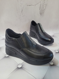 152450 жіночі шкіряні кросівки Topas™ від виробника взуття