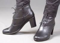 105810 Ботинки кожаные женские Pella