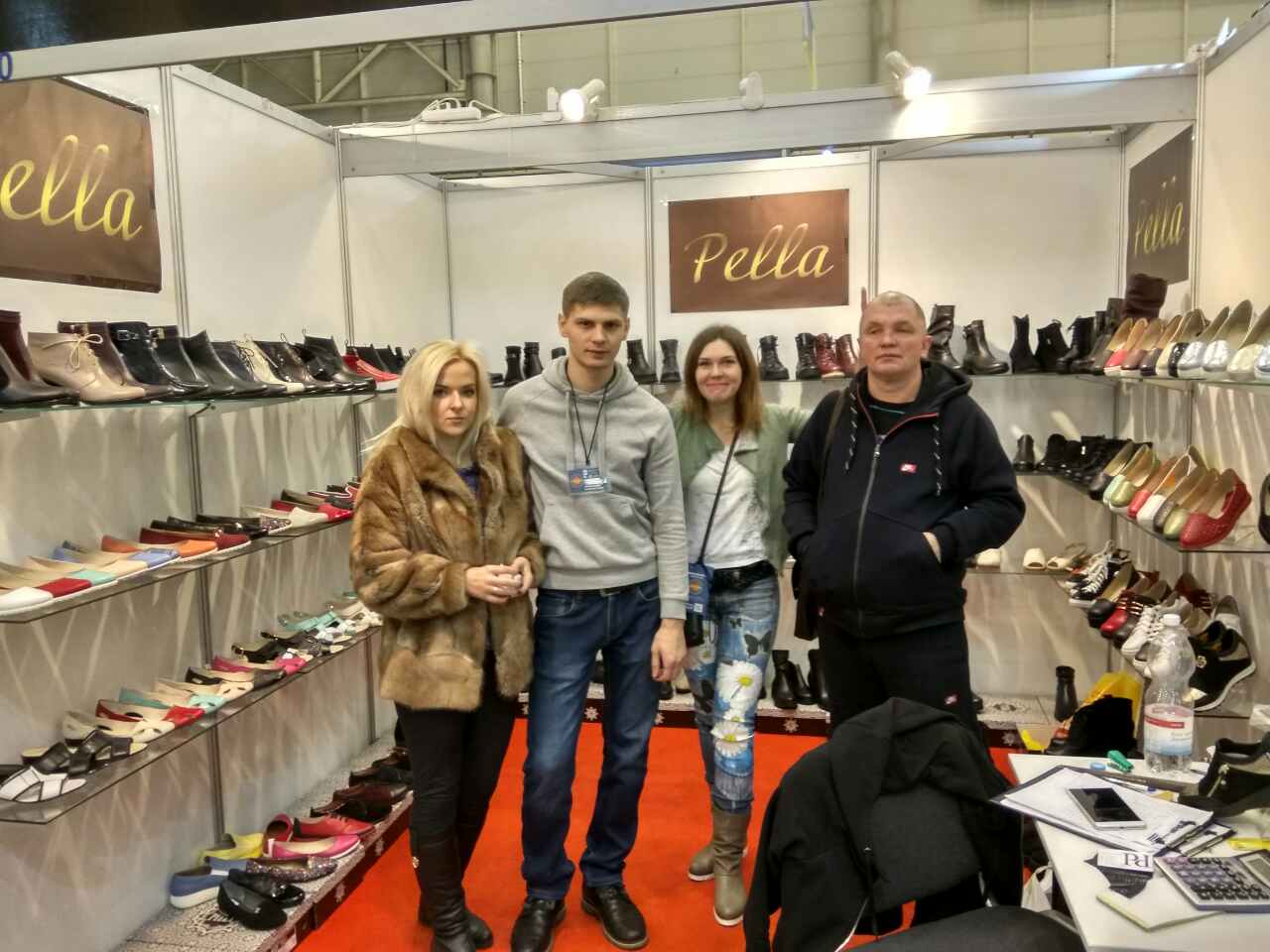 От зимы до лета 2020 вместе с успешной фабрикой обуви Pella, из города Каменское